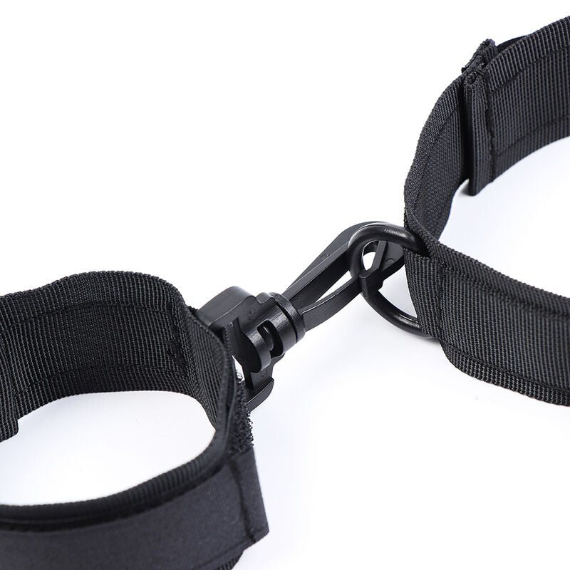 OHMAMA FETISH - MANETTE E COLLARE IN NYLON