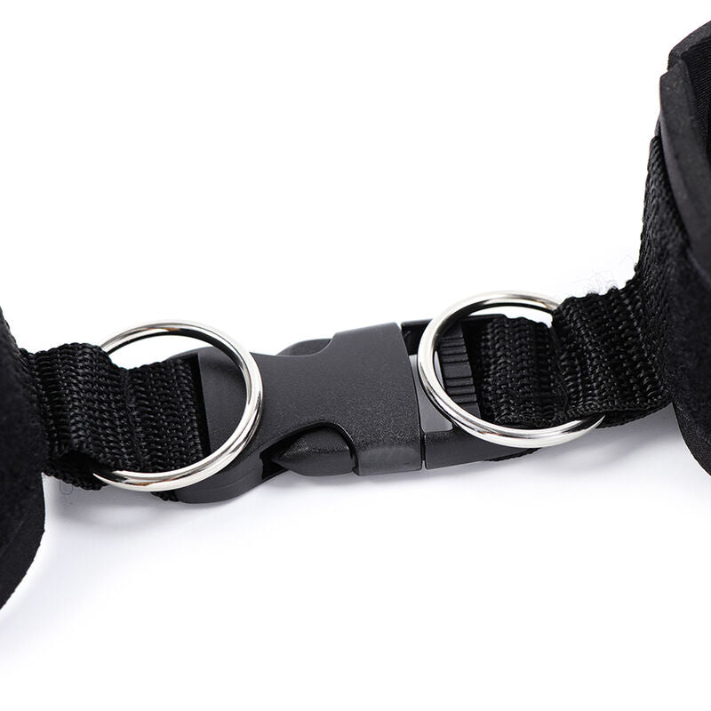 OHMAMA FETISH - CINTURINI PER POLSI CON CHIUSURA A STRAPPO IN NEOPRENE