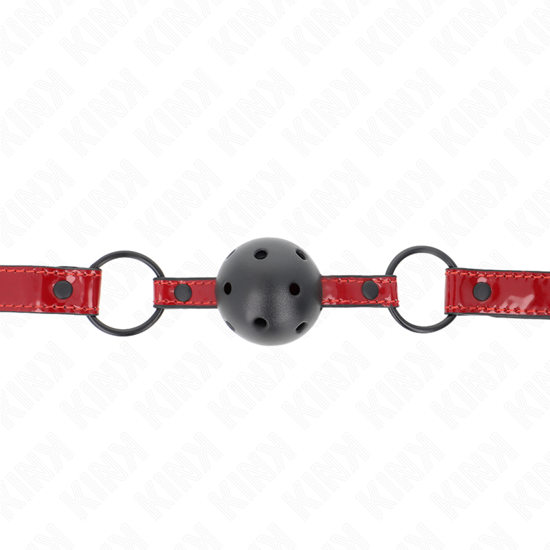 KINK - BALL GAG CON SFERA FORATA IN SIMILPELLE LUCIDA 4,5 CM MISURE 63,5 X 2 CM REGOLABILE 41 X 59 CM