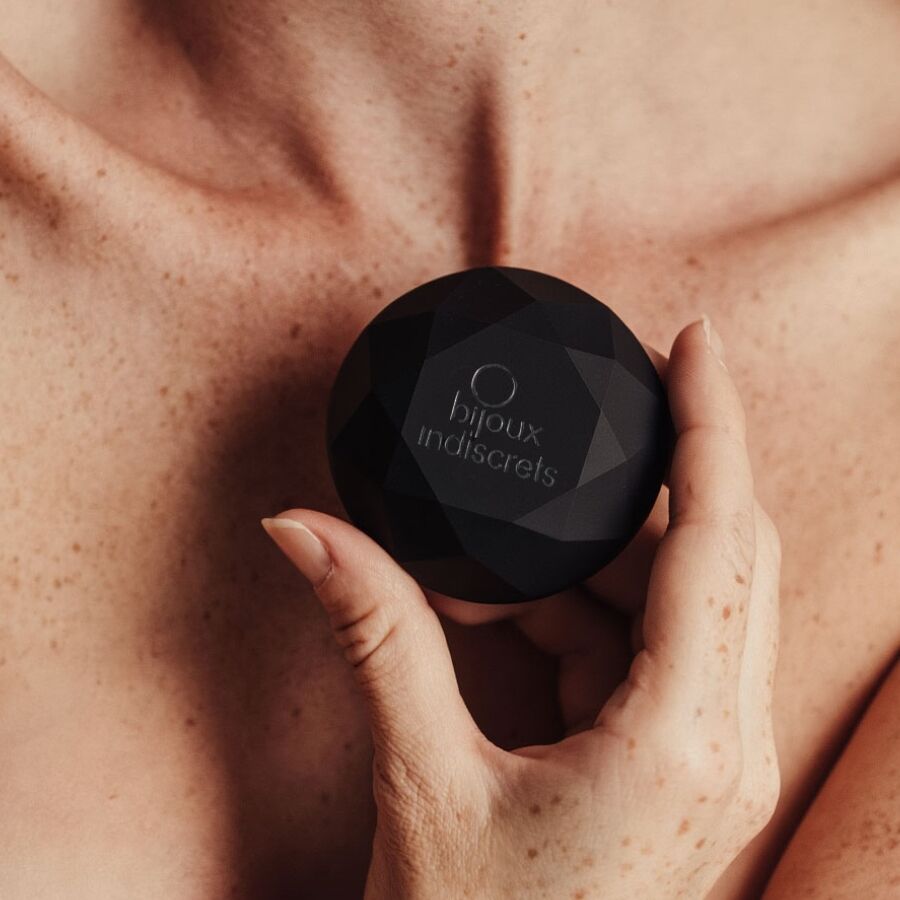 STIMOLATORE CLITORIDE INDISCRETS TWENTY ONE NERO