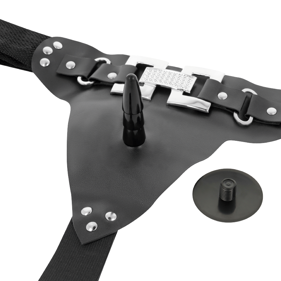 HARNESS ATTRACTION - DAVID HARNESS CON PENE REALISTICO E VIBRAZIONE 18 CM -O- 4,5 CM