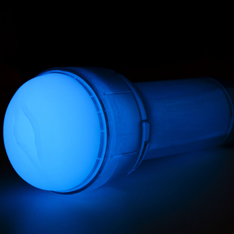 KIIROO -  FEEL GLOW IN THE DARK MASTURBATORE SI ILLUMINA AL BUIO