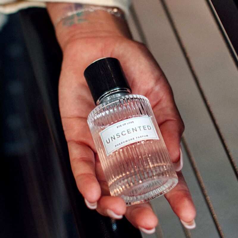 EYE OF LOVE - SPRAY AI FEROMONI INODORE DELUXE PER ENTRAMBI 50 ML
