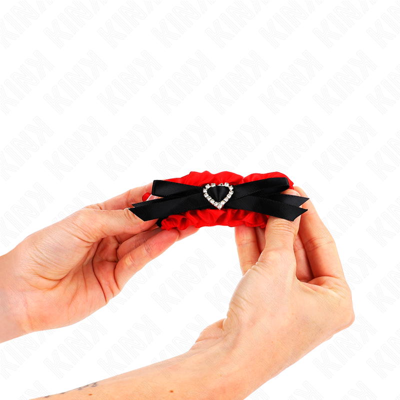 KINK - CINTURINI ELASTICI PER POLSI IN PIZZO ROSSO CON DETTAGLO  A CUORE REGOLABILI 22-35 CM
