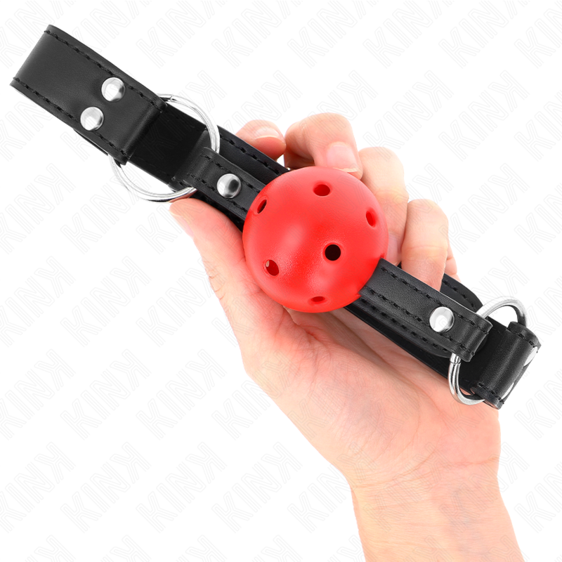 KINK - BALL GAG CON SFERA FORATA 4 CM ROSSA CON DOPPIO RIVETTO NERO 62,5 x 2,5 CM REGOLABILE 42-58 CM