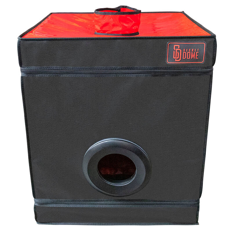 SECRET DOME - KINK CLUB CABINA BUKKAKE NERA E ROSSA