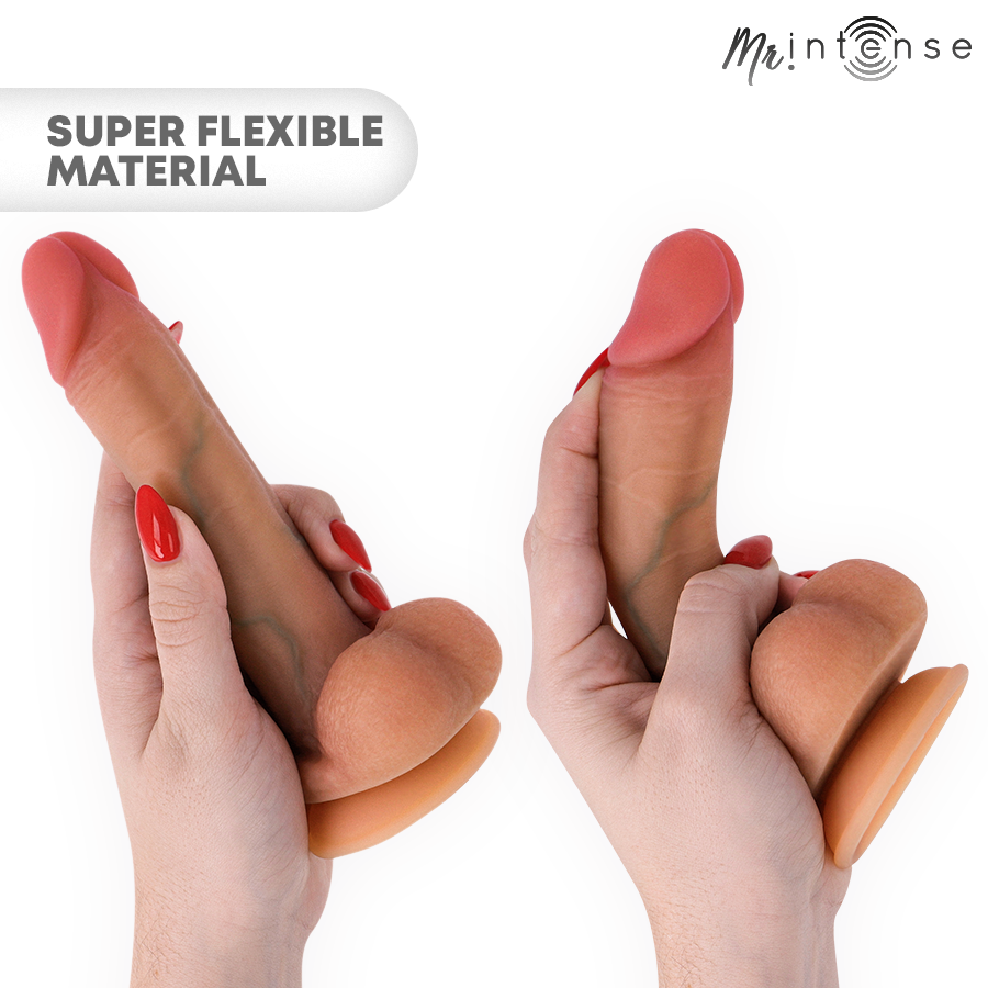 DILDO IN SILICONE ULTRA-REALISTICO, TESTICOLI INTEGRATI, BASE A VENTOSA