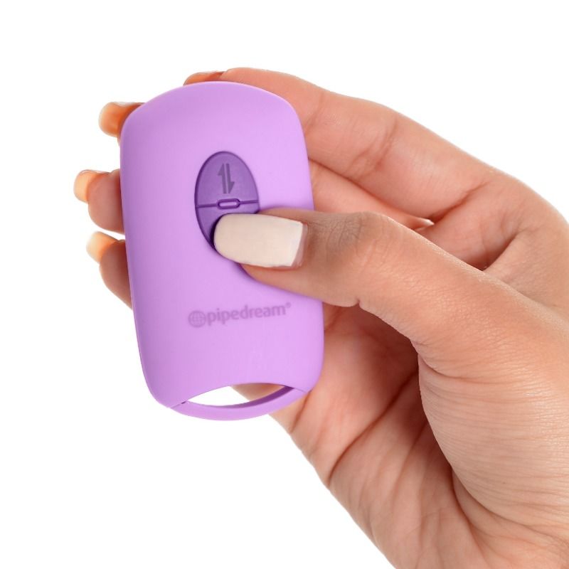 VIBRATORE AUTOMATICO CON MOVIMENTO DI SPINTA, TELECOMANDO RICARICABILE